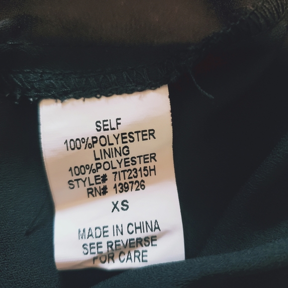 Honey Punch Ruffled Dotted Crop Top XS - Picture 9 of 9